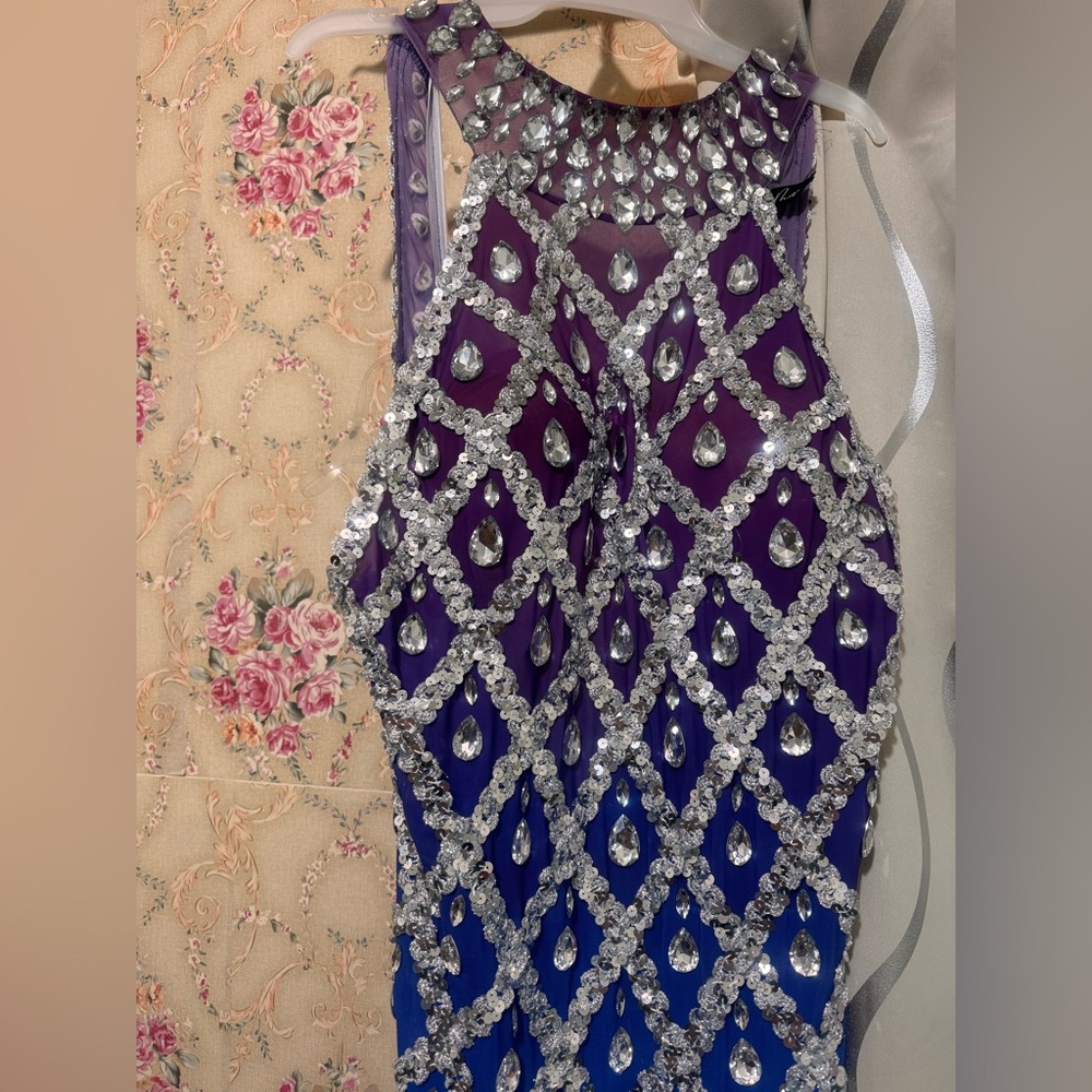S-XS dress made from beautiful jewels.